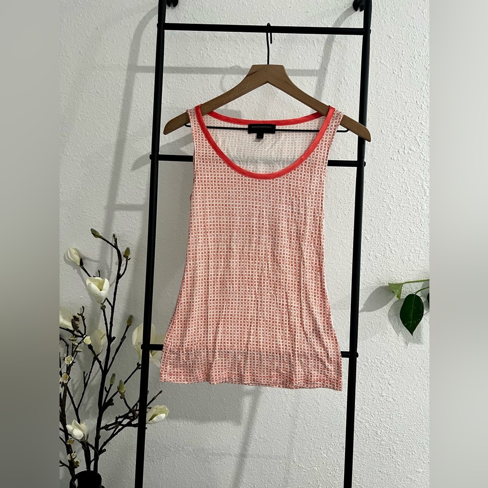 Banana Republic Coral Tank Top